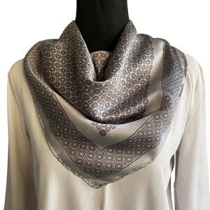 Vintage Silk Scarf Women Gray Geometrical 25” Square Neck Scarf Hand Rolled